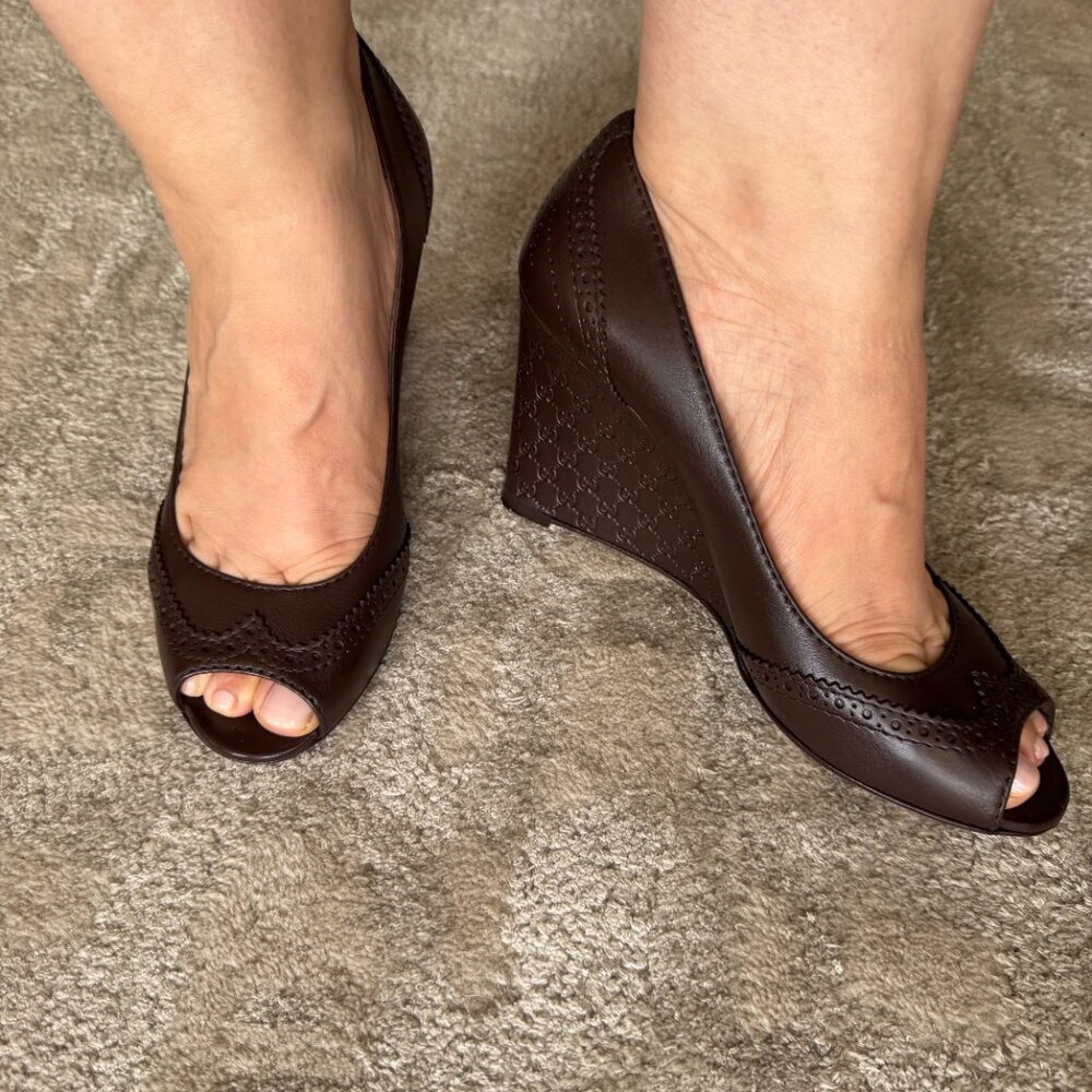 Gucci, Espresso Brown, Wedge Heel, Peep Toe Leather Shoes, Size 38 1/2 - Picture 5 of 10